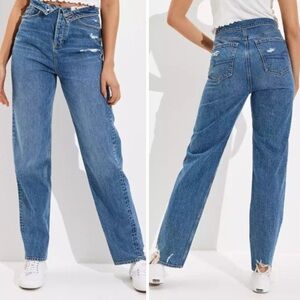 NWT American Eagle Mom Jeans Size 2 Short